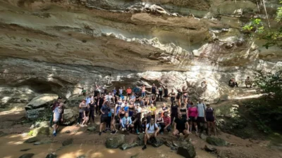 ‘Caminhada Ecotur’ em Cosmópolis visita a ‘Gruta Carrapicho’