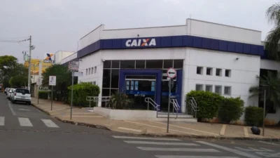 Caixa abre inscrições para concurso público com salários que variam de R$ 3.762 a R$ 14 mil