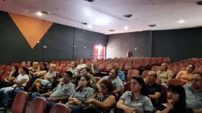 Motoristas e monitores de transportes escolares recebem capacitação em primeiros socorros