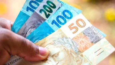Aposentados, pensionistas e beneficiários de auxílios  já podem conferir valor que vão receber de 13º salário