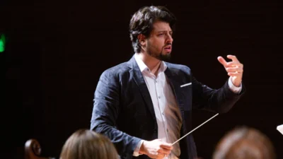 Orquestra Sinfônica faz concerto gratuito com o maestro convidado Felipe Oliveira