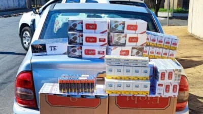 Polícia Militar apreende grande quantidade de cigarros de contrabando em veículo