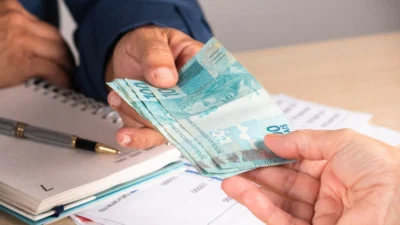 Salário mínimo paulista de R$ 1.640 proposto pelo Governo de SP é aprovado pela Alesp