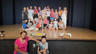 Grupo teatral ‘Os Cirandeiros’ encanta público em Cosmópolis com o espetáculo ‘A Moeda de Ouro