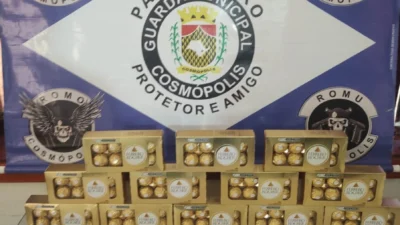 Indivíduo é preso após furtar 12 caixas de chocolate para trocar com drogas