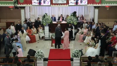 Vinte e um casamentos comunitários são realizados na Assembleia de Deus (Madureira)