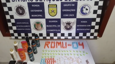 Indivíduo dispensa bolsa com muitas drogas, foge, mas é preso pela ROMU