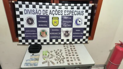 Homem é preso com drogas, dinheiro e celular