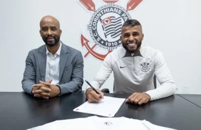 Corinthians oficializa contratação de Alex Santana, ex-Athletico e Guarani: ‘Sonho de Criança’