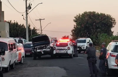 Perseguição a caminhonete roubada termina com duas pessoas feridas em Campinas