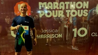 Demis Faria Santos representa o Brasil na Maratona Olímpica em Paris