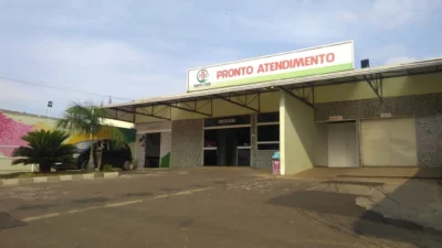 Adolescente é levado para a Santa Casa após ser atingido por ônibus