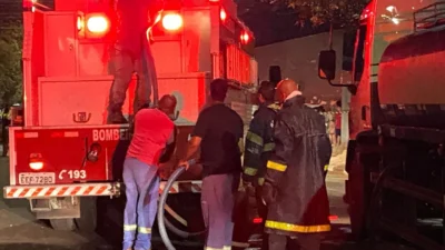 Incêndio em residência mobiliza Defesa Civil de Cosmópolis e Corpo de Bombeiros