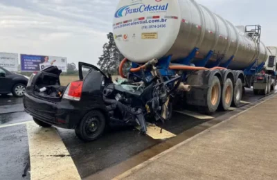 Colisão entre carro e caminhão-tanque deixa dois feridos na Rodovia José Lozano Araújo