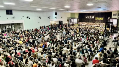 Aniversário de 15 anos da Escola Villa Musical reúne grande público no Cosmopolitano Futebol Clube