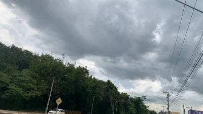 Saiba como se proteger durante tempestades com medidas de segurança elétrica