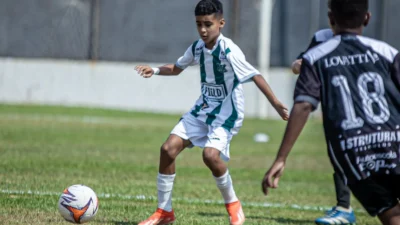 Pedro Henrique sonha com a Copa do Mundo e se dedica ao futebol desde cedo