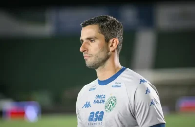 Goleiro do Guarani admite rebaixamento: “Agora é subir da C para a B”