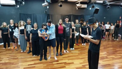 Espetáculo “Universo em Família” resgata a história de Cosmópolis através das gerações de uma família