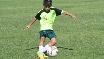 Cosmopolense Caio Carvalho se destaca no futebol de Cosmópolis