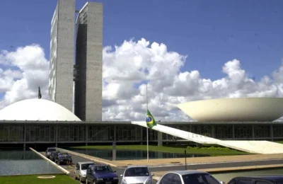 Conheça os candidatos às presidências da Câmara e do Senado; eleição é no sábado