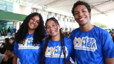 MEC inicia pagamento do Pé-de-Meia para estudantes do ensino médio