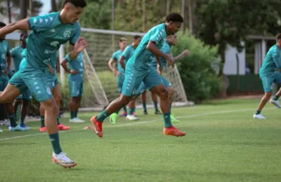Guarani fecha com atacante que estava em Portugal