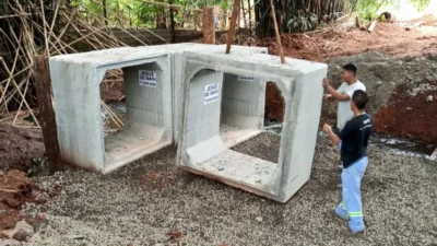 Ponte sobre o Ribeirão Três Barras passa por reestruturação no bairro Campos Salles