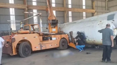 Soldador morre prensado em acidente de trabalho