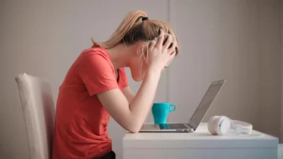Atendimentos de saúde mental aumentam 39% entre adolescentes da região de Campinas, e especialistas alertam para cuidado com redes sociais