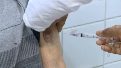 Alta de casos de síndrome respiratória acende alerta para baixa procura por vacina da gripe em Campinas