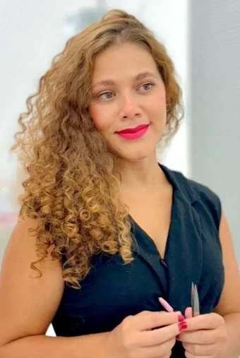 Jocilany Silva- Designer de sobrancelhas@josilvasobrancelhas
19993214134
