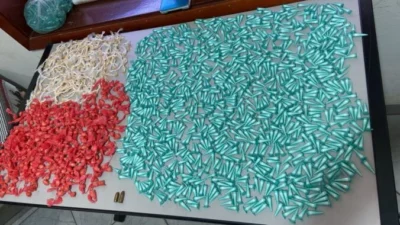 Polícia apreende mais de 3 mil porções de drogas em autoelétrica