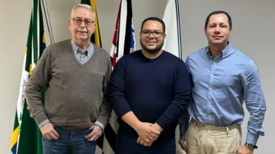 Prefeitos reforçam parceria em reunião na tríplice fronteira