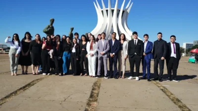 Alunos de Cosmópolis participam de viagem de estudos a Brasília