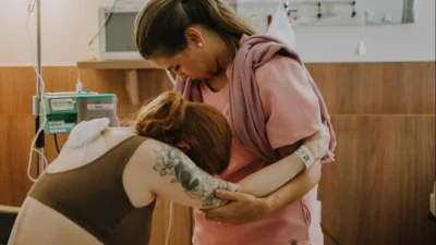 Lei que libera presença de doulas na rede de saúde municipal e privada é sancionada