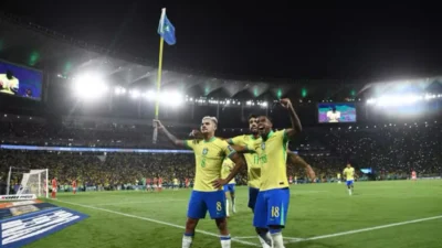 Brasil atropela o Chile por 3 a 0 no Maracanã e segue firme nas Eliminatórias