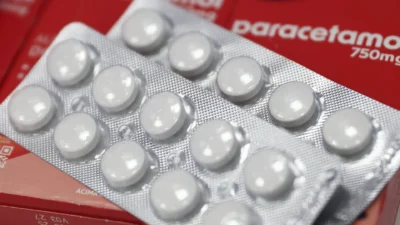 Anvisa esclarece que paracetamol na gravidez não causa autismo