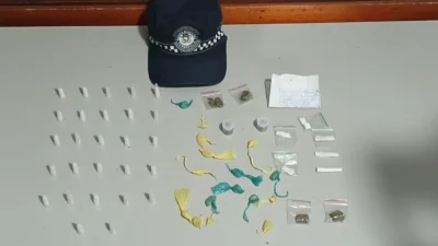 Guarda Municipal apreende drogas após suspeito fugir e abandonar pochete
