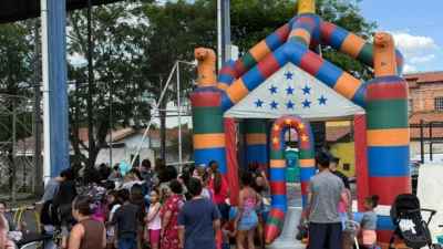 “Brincando no CRAS e na Praça” leva lazer e integração ao Parque das Andorinhas