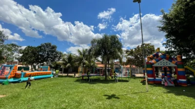 Primeira ação do projeto “Brincando no CRAS e na Praça” acontece neste sábado (11)