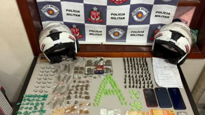 PM apreende adolescente e detém dois adultos por tráfico de drogas em Cosmópolis