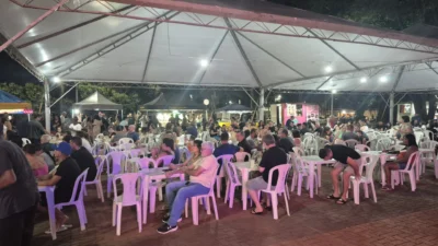Festa em comemoração ao aniversário da cidade continua neste sábado (29)