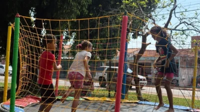 Quarta edição do projeto “Brincando no CRAS e na Praça” acontece neste sábado (8)