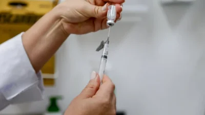 Anvisa aprova vacina do Butantan em dose única contra a dengue