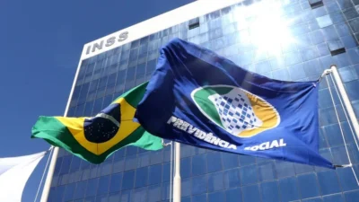Nova lei acaba com descontos automáticos no INSS