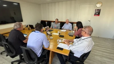Prefeito Junior Felisbino discute soluções para reforçar o abastecimento de água em Cosmópolis