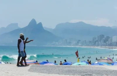Brasil bate recorde histórico de turistas estrangeiros em 2025
