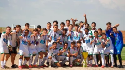 Cosmopolitano Sports conquista dois títulos na F1eld Cup com categorias de base