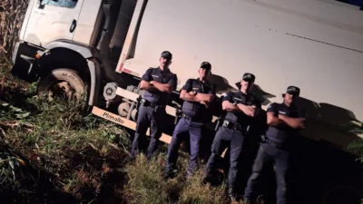 Guarda Municipal encontra caminhão roubado em área de mata no São Bento
